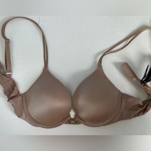Victoria’s Secret push up bra